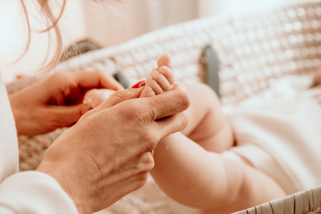 Les bienfaits et les techniques du massage pour bébé